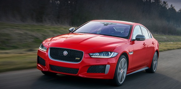 Jaguar представил спортивные версии моделей XE и XF