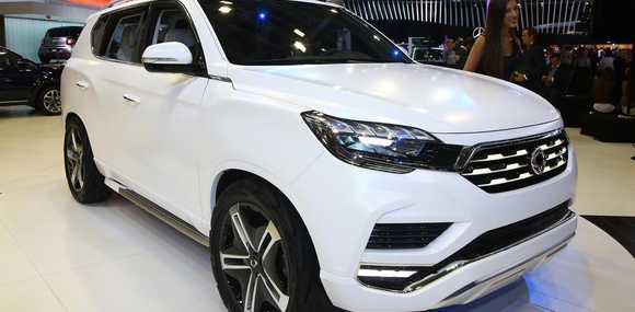 SsangYong показал дизайн Rexton 2018