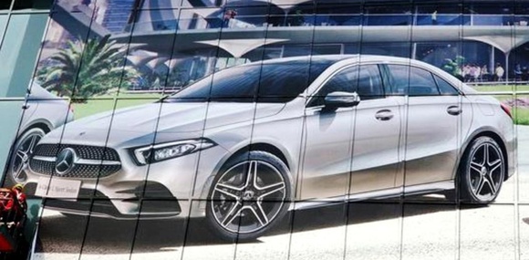 Седан Mercedes-Benz A-Class нового поколения засветился на фото