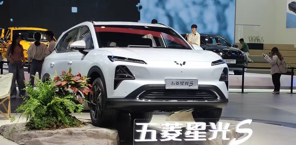 Китай: частка електрифікованих автомобілів вперше перевищила 60%
