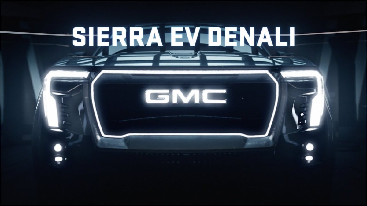 Die GMC Sierra EV DenaliFrontverkleidung wurde vor dem Debüt am 20