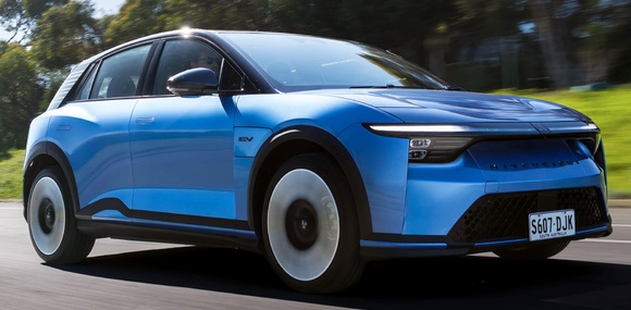 Потужніший за культовий Evo: Mitsubishi представила електричний кросовер ASX VR-e на платформі Foxconn