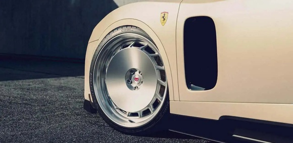 Ferrari Luce отримала радикальний тюнінг від Vossen