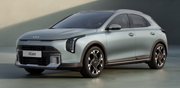 Kia XCeed обновили: новый стиль без изменения формулы