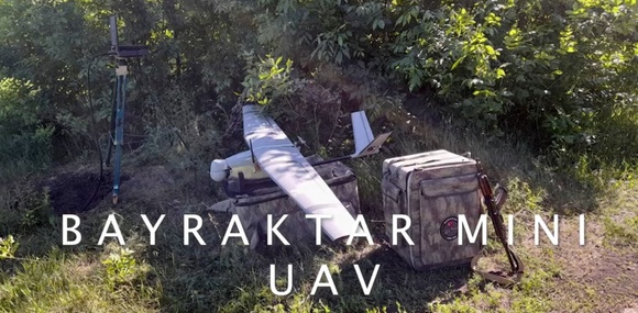 ВСУ используют турецкие беспилотники Bayraktar Mini против российских оккупантов (видео)