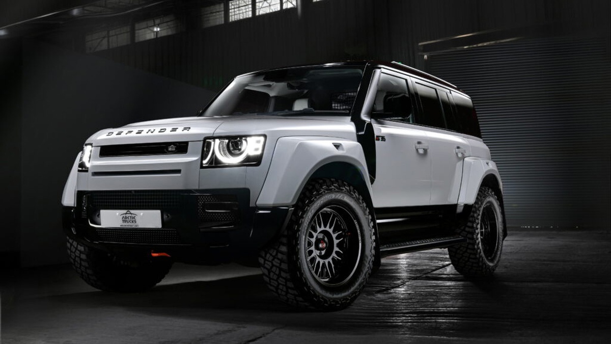 Land Rover Defender Gets Ready To Conquer With Giant Fender Flares And ...