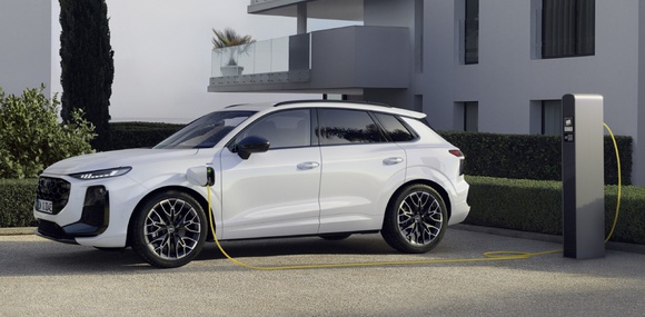 Audi випустила 204-сильний плагін-гібрид Q3 із запасом ходу до 118 км