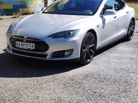 Tesla Model S  2013 289157 грн