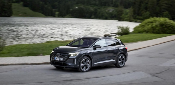 Понад 85 000 електромобілів: Volkswagen Group розширила відкликання акумуляторів для Audi Q4 e-tron