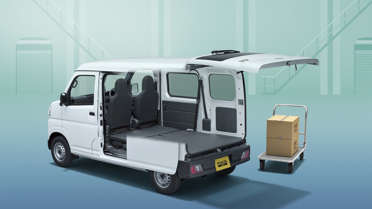 Toyota, Suzuki and Daihatsu created a small van with a range of 257 km ...