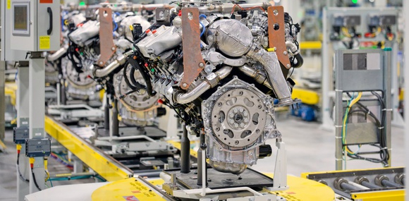 GM представила новий дизель Duramax 8.3 V8 для пікапів