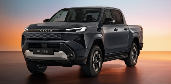 Toyota представила новий Hilux, включно з повністю електричною версією