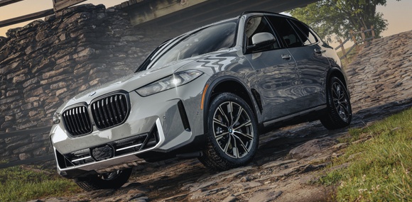 BMW против Mercedes: баварцы наращивают отрыв в США благодаря кроссоверам