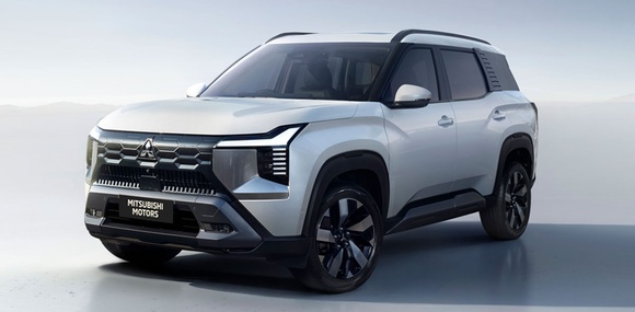 Mitsubishi Destinator: новий SUV має сімь місць але не має повного приводу