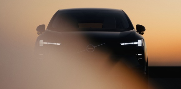 Volvo розкрила запас ходу електричного EX60