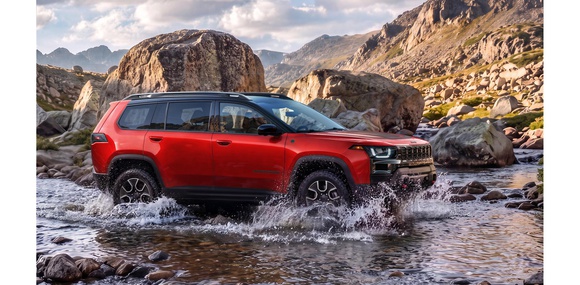 Jeep відродив позашляховик Cherokee Trailhawk із понижувальною передачею