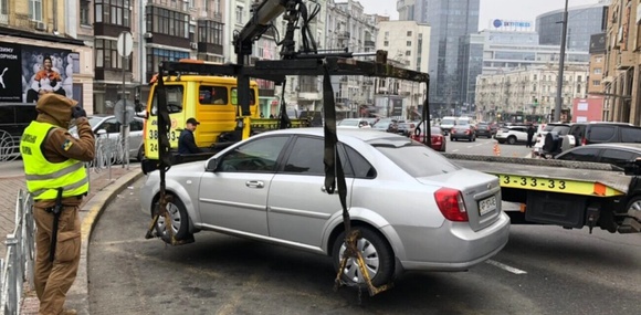 У Києві з 15 квітня зросте вартість транспортування автомобілів на штрафмайданчики