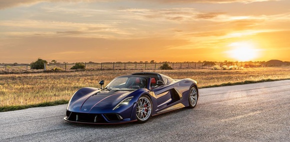 Hennessey introduced the fastest and most powerful roadster in the world - Venom F5 Roadster