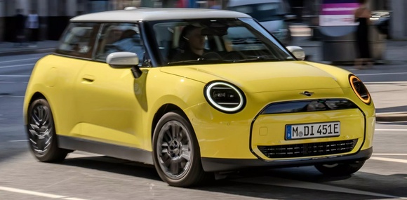 Наступний Mini Cooper може порушити правило, якого дотримувався майже 70 років