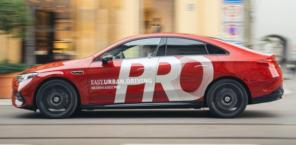 Mercedes-Benz запускає в Німеччині систему автоматизованого руху «від точки до точки»