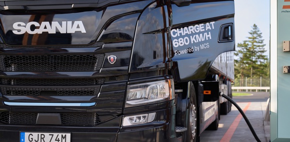 Scania додала двонаправлене заряджання у систему Megawatt Charging