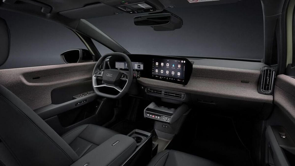 Interieur en dashboard van de Audi A2 e-tron