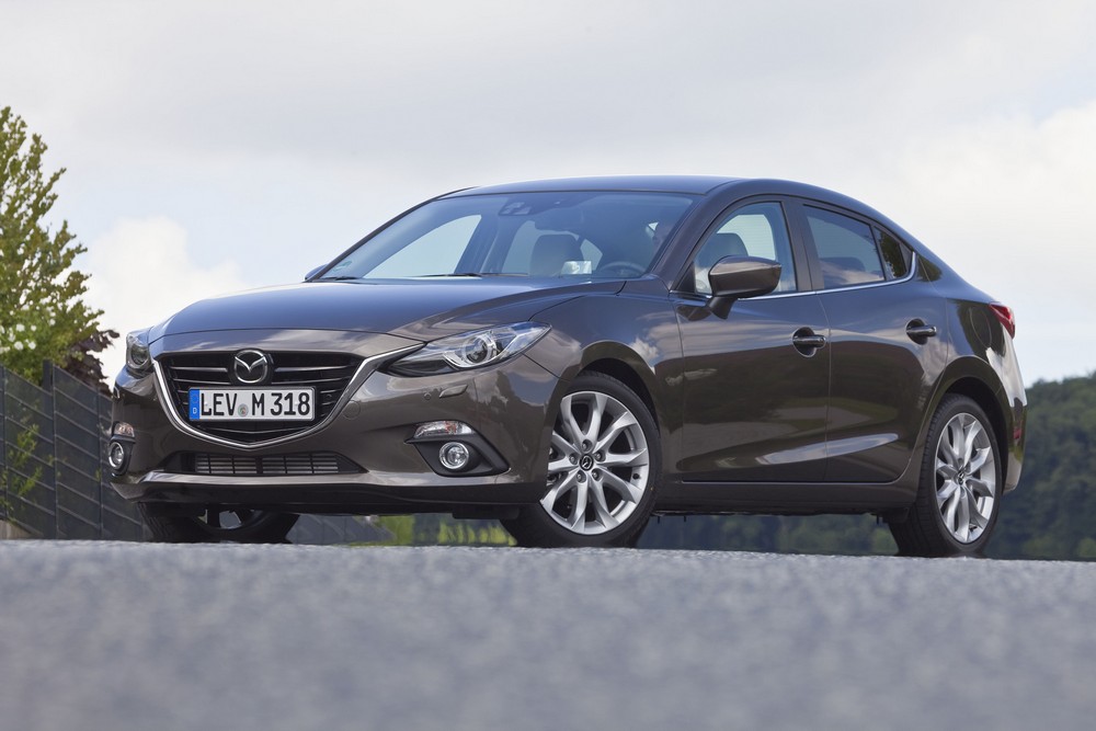 Mazda 3 1 поколение