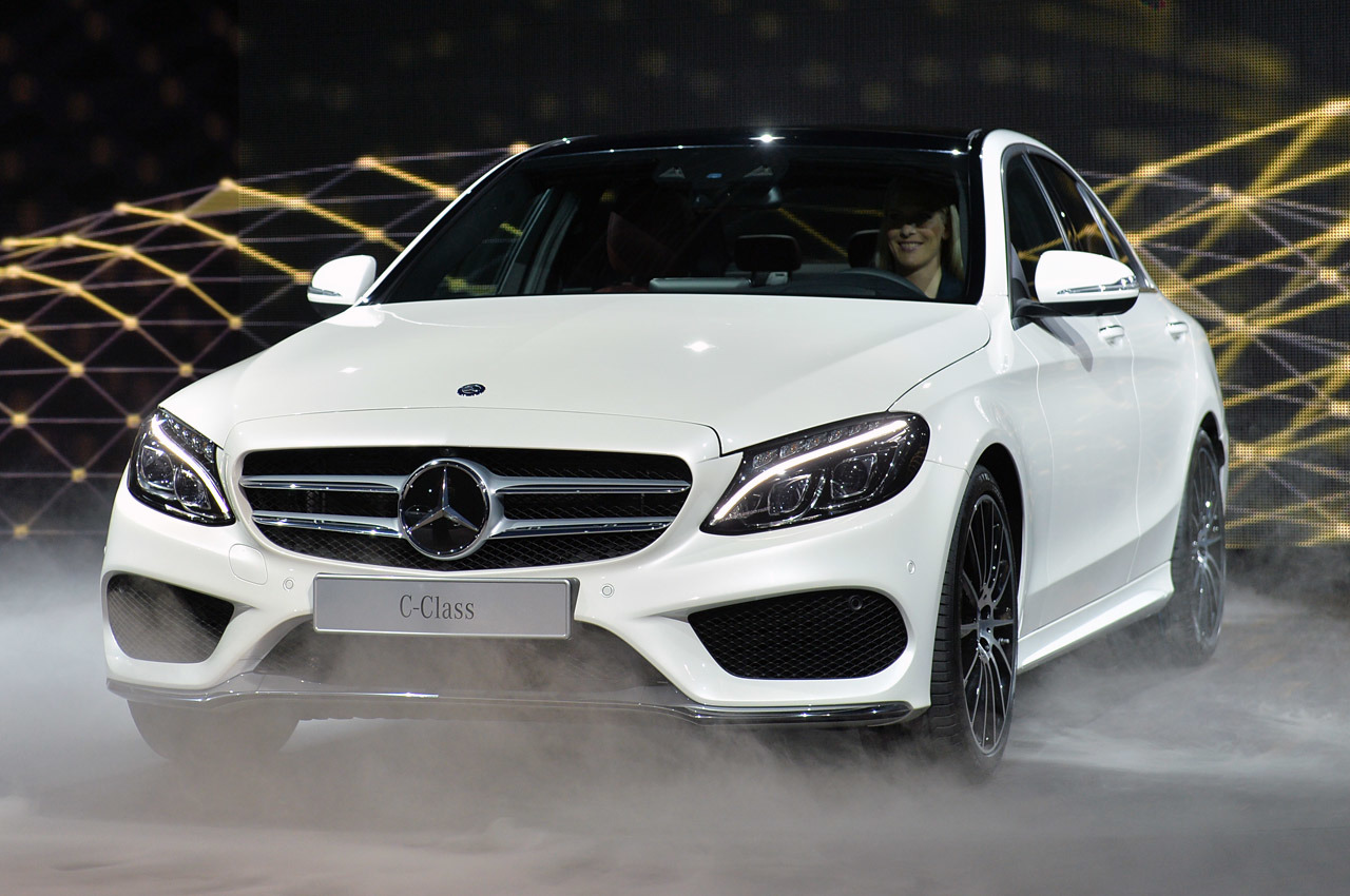 Новый c класс. Mercedes Benz c class. Mercedes-Benz c-class 2014. Mercedes-Benz c-class 2015. Мерседес Benz c class.
