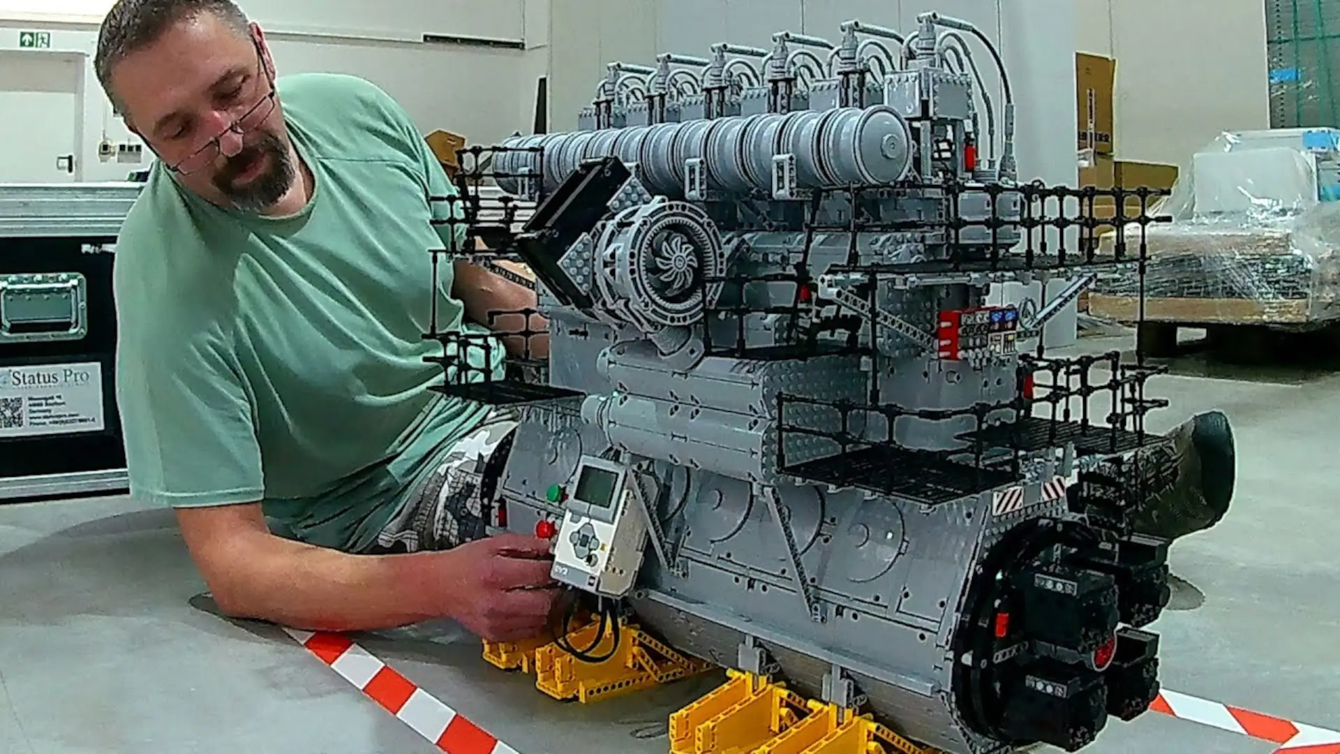 Les énormes moteurs diesel de ce passionné de Lego Technic vous épateront –  Autoua.net